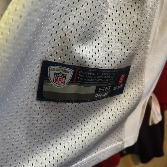 Football Jerseys (2) - Picture 4 of 5